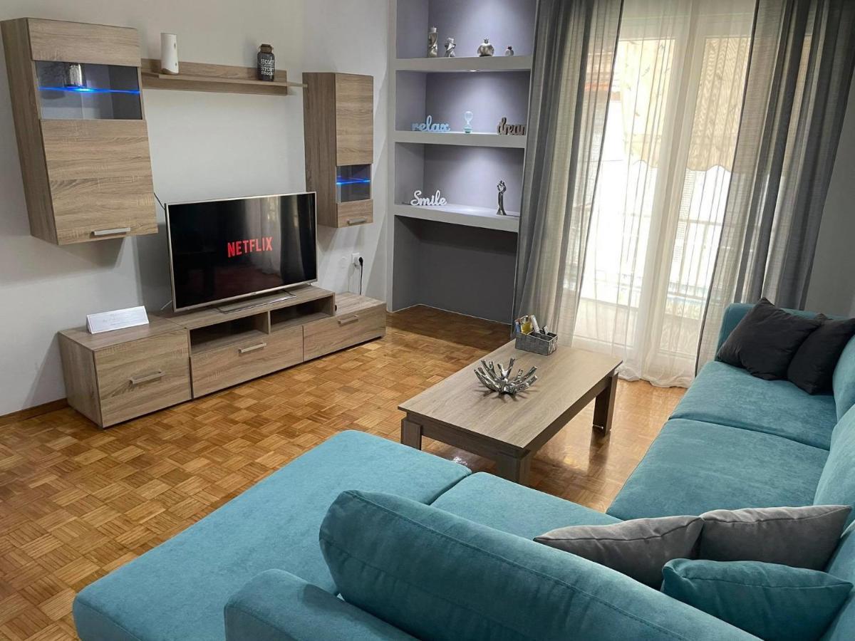Liby'S Luxury Apartmemt Kavala Exterior foto