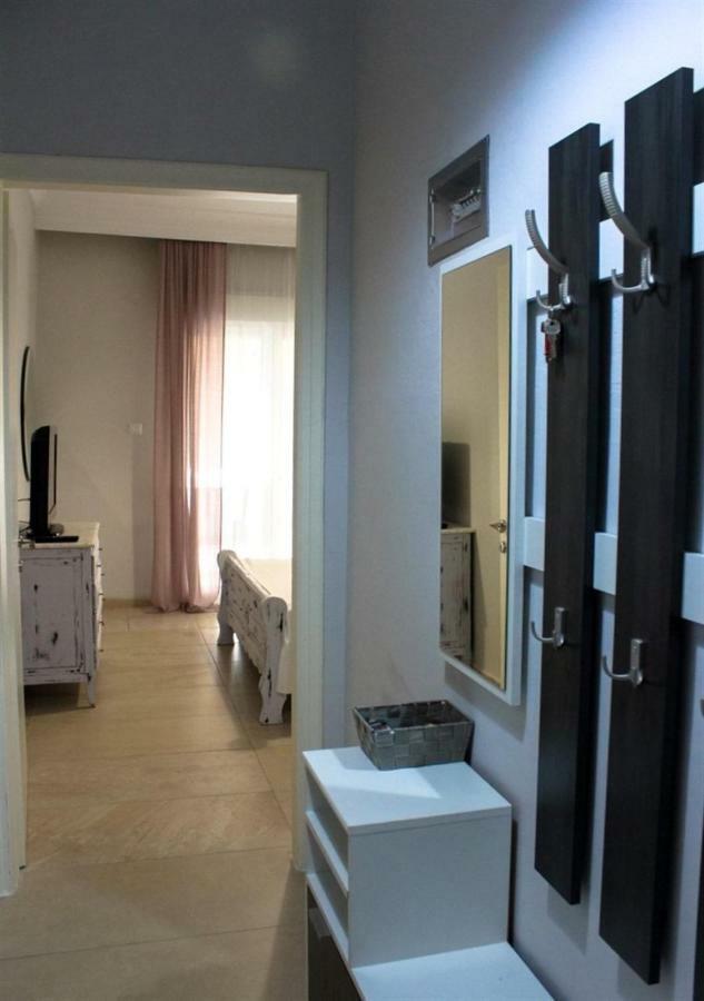 Liby'S Luxury Apartmemt Kavala Exterior foto