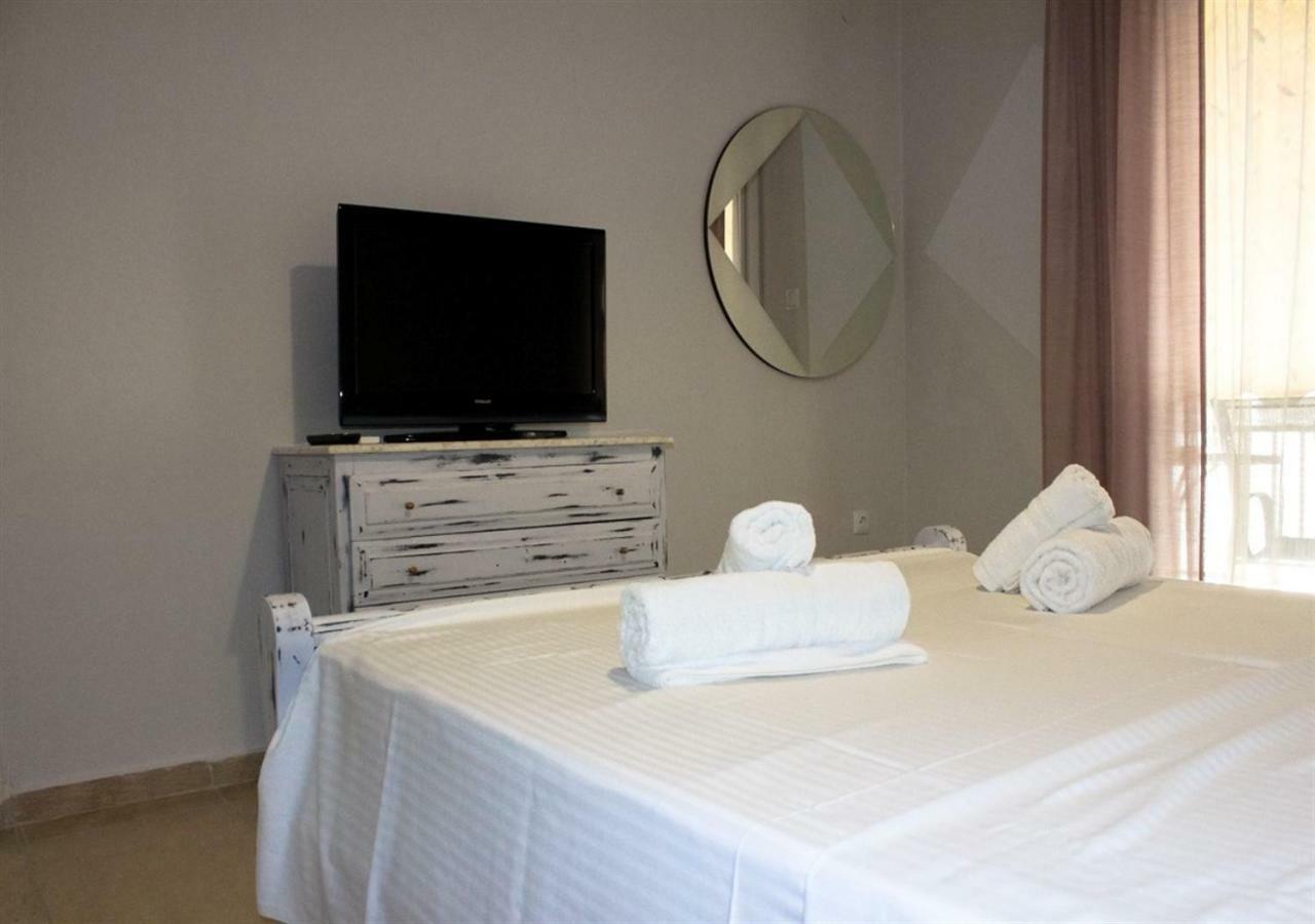 Liby'S Luxury Apartmemt Kavala Exterior foto